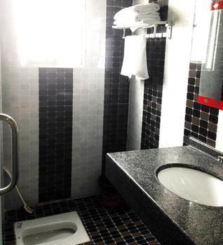 Liuzhou Jinqiao Business Hotel מראה חיצוני תמונה